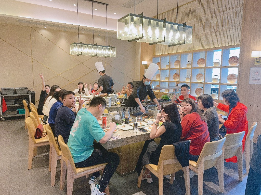 员工生日会丨芳菲四月花似锦,一岁一礼,快乐(图8) 员工生日会丨芳菲四月花似锦,一岁一礼,快乐(图8)