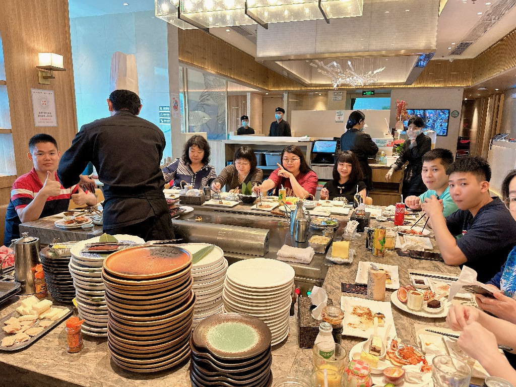 员工生日会丨芳菲四月花似锦,一岁一礼,快乐(图10) 员工生日会丨芳菲四月花似锦,一岁一礼,快乐(图10)