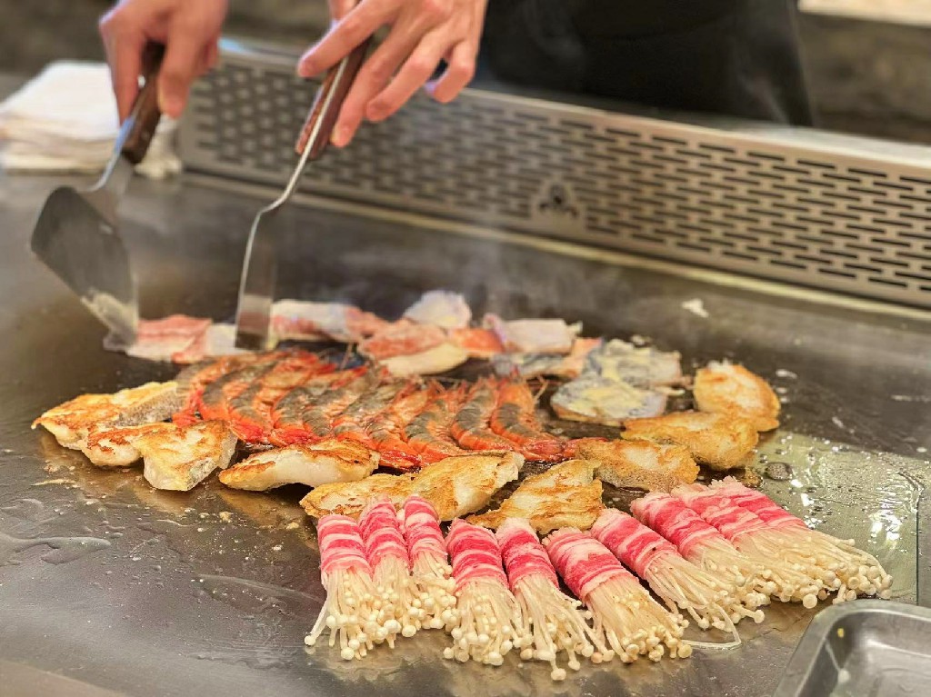 员工生日会丨芳菲四月花似锦，一岁一礼，快乐(图18)