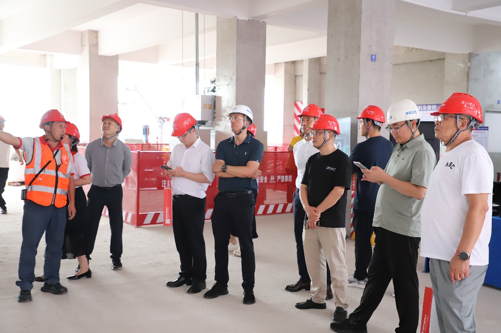 聚焦 | 创新引领革新,2025年东莞市建筑施工“安全生产月”观摩启动仪式在银瓶现代产业园项目圆满举行(图17) 聚焦 | 创新引领革新,2025年东莞市建筑施工“安全生产月”观摩启动仪式在银瓶现代产业园项目圆满举行(图17)