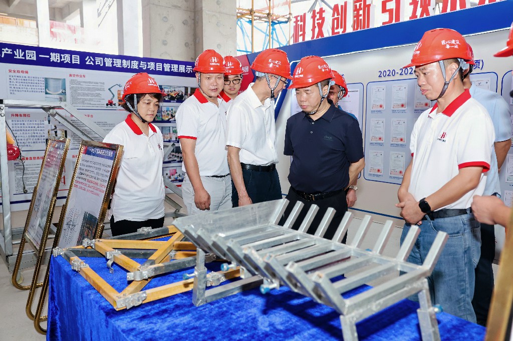 聚焦 | 创新引领革新，2025年东莞市建筑施工“安全生产月”观摩启动仪式在银瓶现代产业园项目圆满举行(图27)