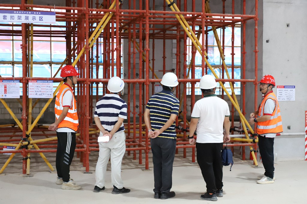 聚焦 | 创新引领革新，2025年东莞市建筑施工“安全生产月”观摩启动仪式在银瓶现代产业园项目圆满举行(图30)