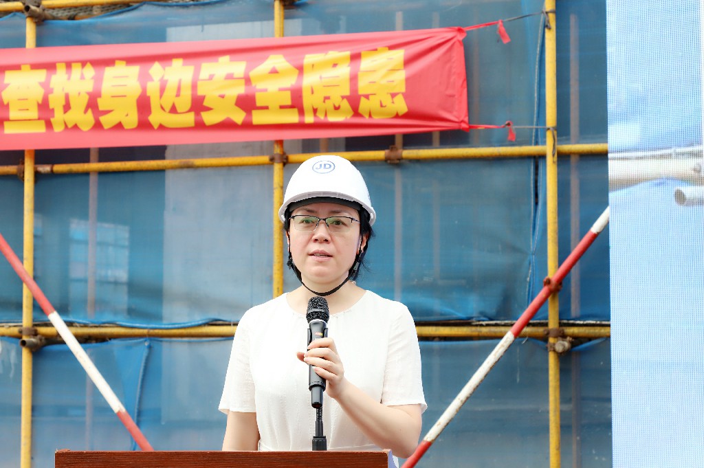 筑牢安全防线 锤炼应急能力丨桥头镇住建领域2025年综合应急演练在东莞建工集团三津食品增资扩产项目成功开展(图3) 筑牢安全防线 锤炼应急能力丨桥头镇住建领域2025年综合应急演练在东莞建工集团三津食品增资扩产项目成功开展(图3)