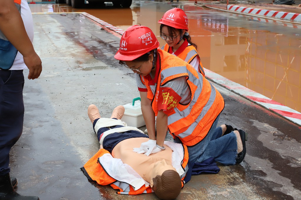 筑牢安全防线 锤炼应急能力丨桥头镇住建领域2025年综合应急演练在东莞建工集团三津食品增资扩产项目成功开展(图9) 筑牢安全防线 锤炼应急能力丨桥头镇住建领域2025年综合应急演练在东莞建工集团三津食品增资扩产项目成功开展(图9)