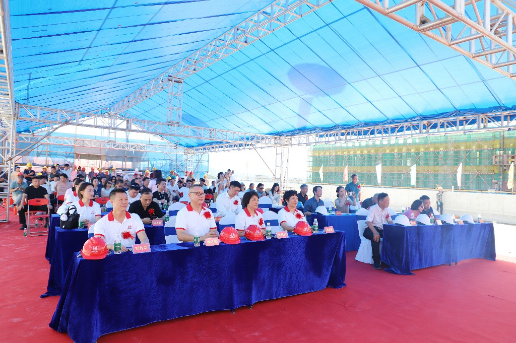 【集团动态】富士高电声科技电子产业园圆满封顶,携手共筑智造新未来(图10) 【集团动态】富士高电声科技电子产业园圆满封顶,携手共筑智造新未来(图10)