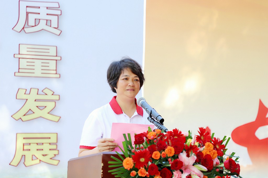 携手央企,共绘“百千万工程”新画卷 | 东莞建工集团助力桥头镇工业路房屋外立面提升样板项目开工仪式圆满举行(图3) 携手央企,共绘“百千万工程”新画卷 | 东莞建工集团助力桥头镇工业路房屋外立面提升样板项目开工仪式圆满举行(图3)