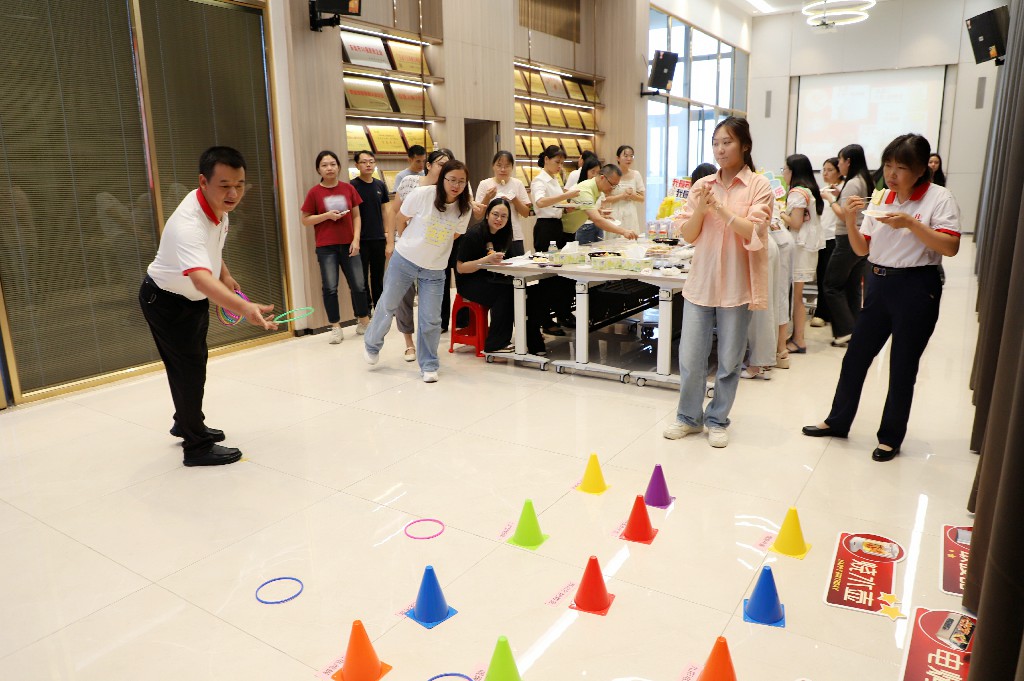 金秋送爽，共庆生辰丨集团第三季度员工生日会(图2)