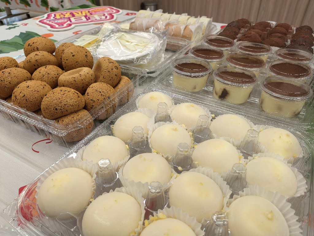 圣诞共欢聚，暖冬庆生辰 | 集团第四季度员工生日会(图6)